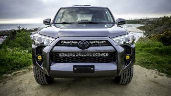 Комплект установки светодиодной балки 30'' OnX6 на Toyota 4Runner 2014-19